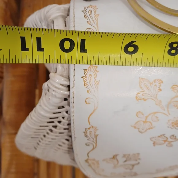 Gladys Golden Italian Vintage White Wicker Bag W/ Plaid Interior - Picture 15 of 15